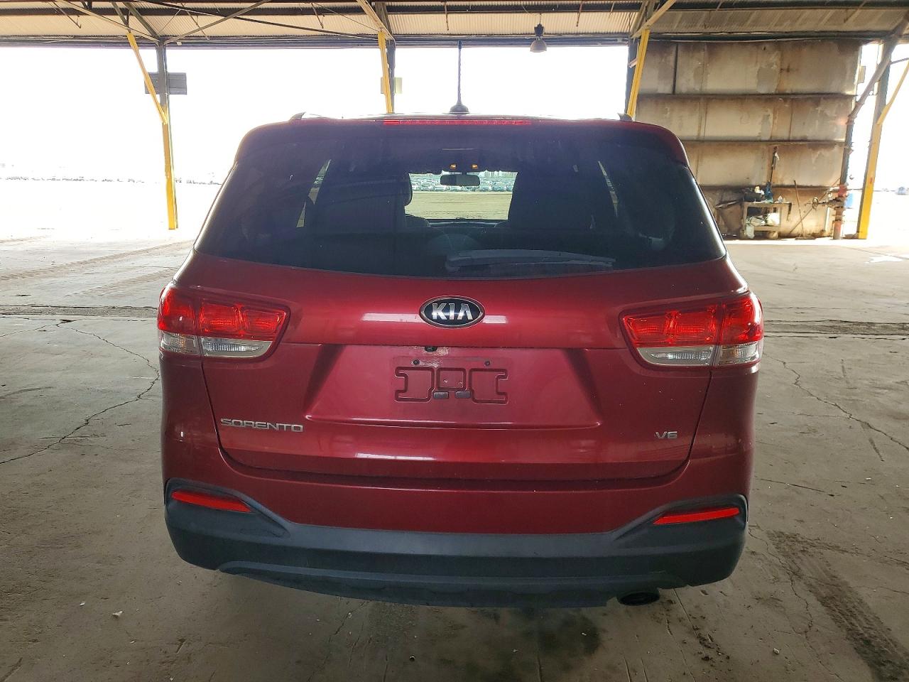 2016 KIA SORENTO LX photo 6