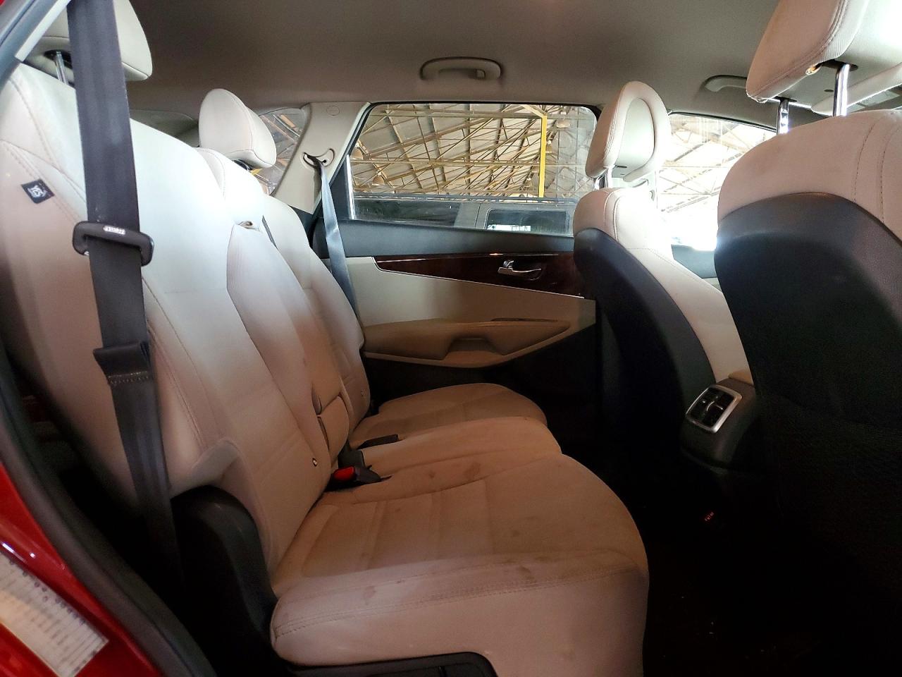 2016 KIA SORENTO LX photo 10