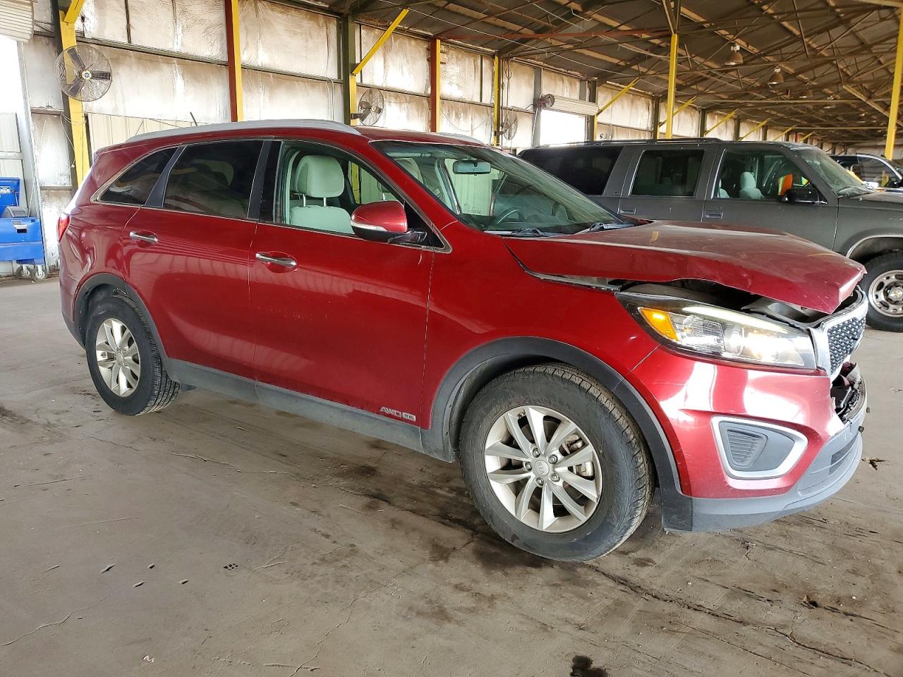 2016 KIA SORENTO LX photo 4