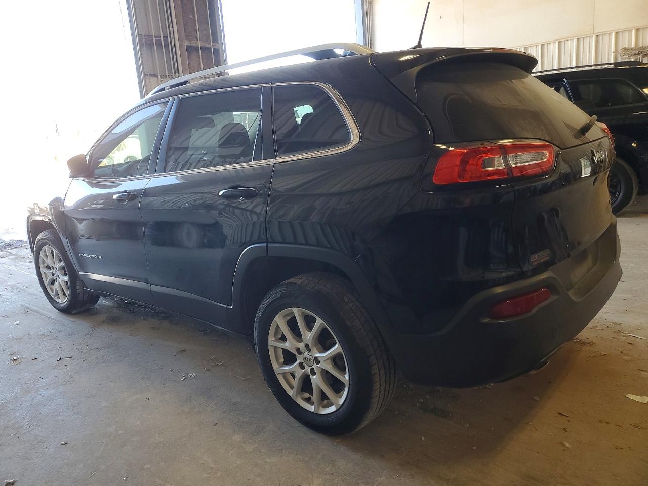 2018 JEEP CHEROKEE LATITUDE photo 2