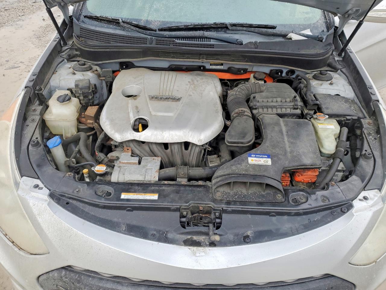2011 HYUNDAI SONATA HYBRID photo 11