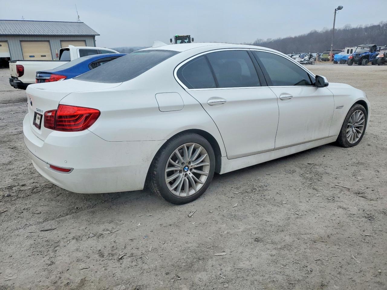 2014 BMW 528 XI photo 3