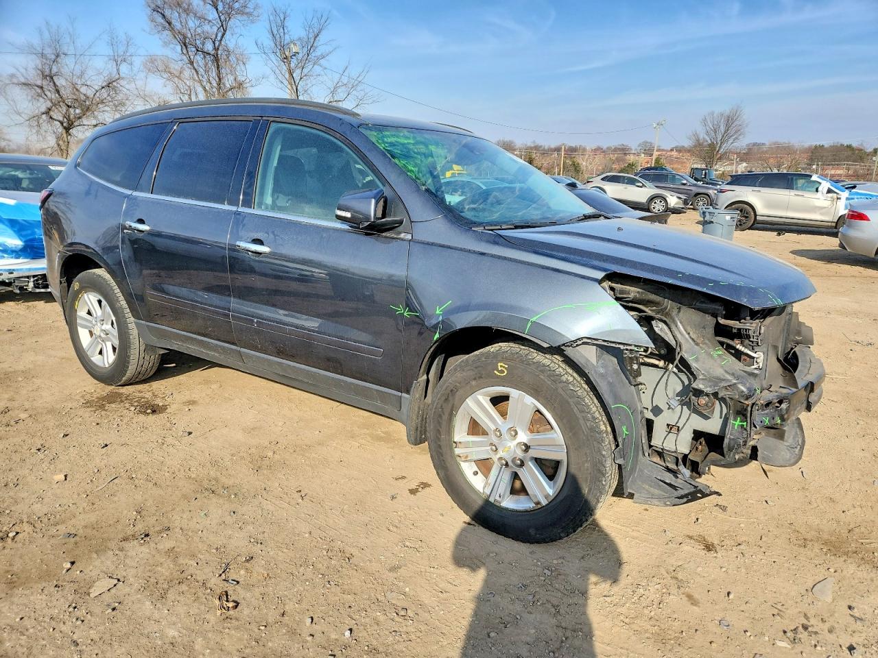 2014 CHEVROLET TRAVERSE LT photo 4