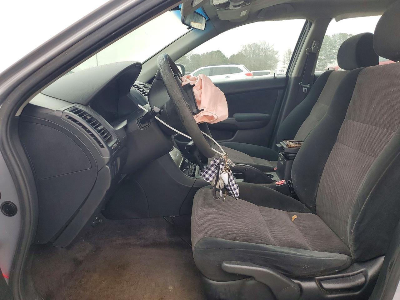 2004 HONDA ACCORD LX photo 7