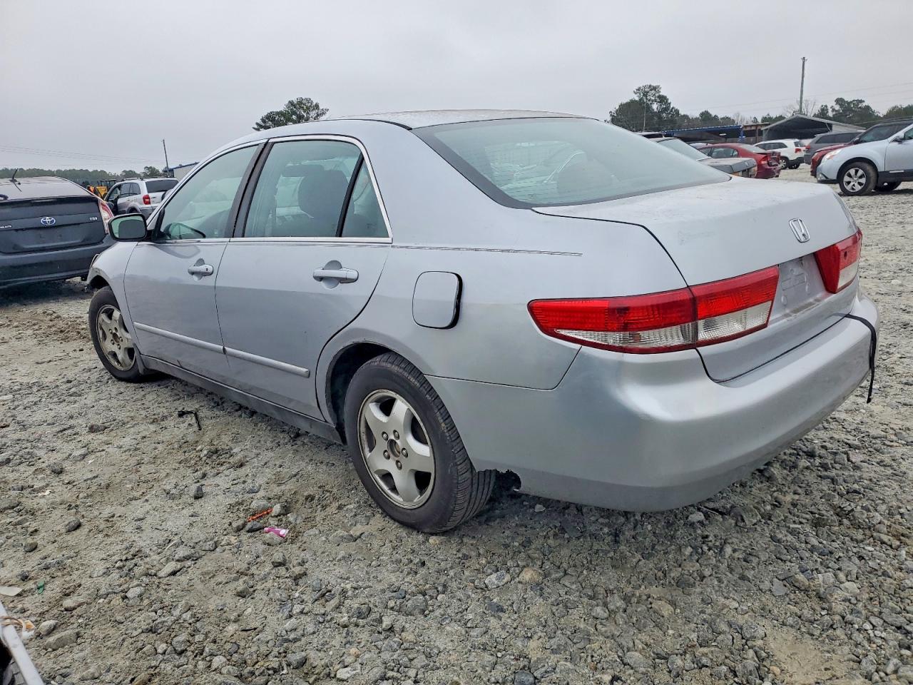 2004 HONDA ACCORD LX photo 2