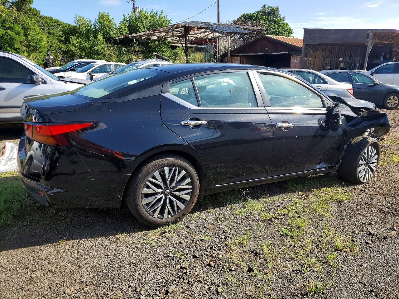 2025 NISSAN ALTIMA SV photo 3