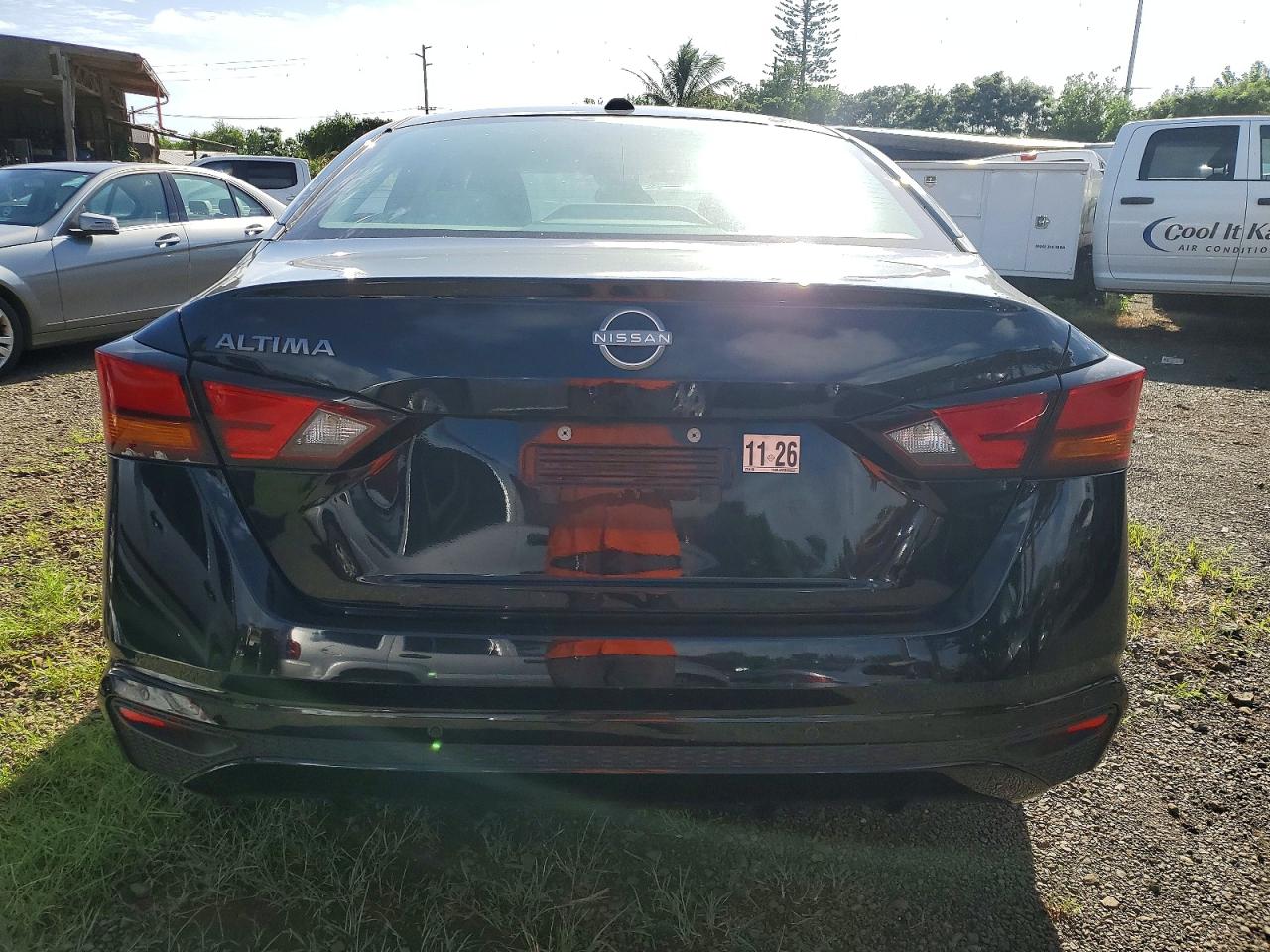 2025 NISSAN ALTIMA SV photo 6