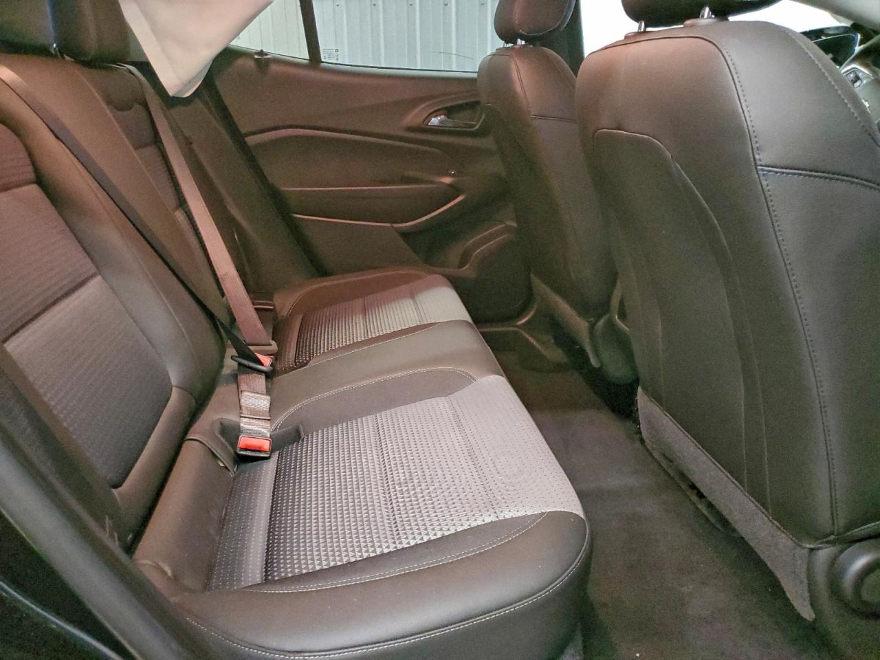2025 CHEVROLET TRAX 1LT photo 11