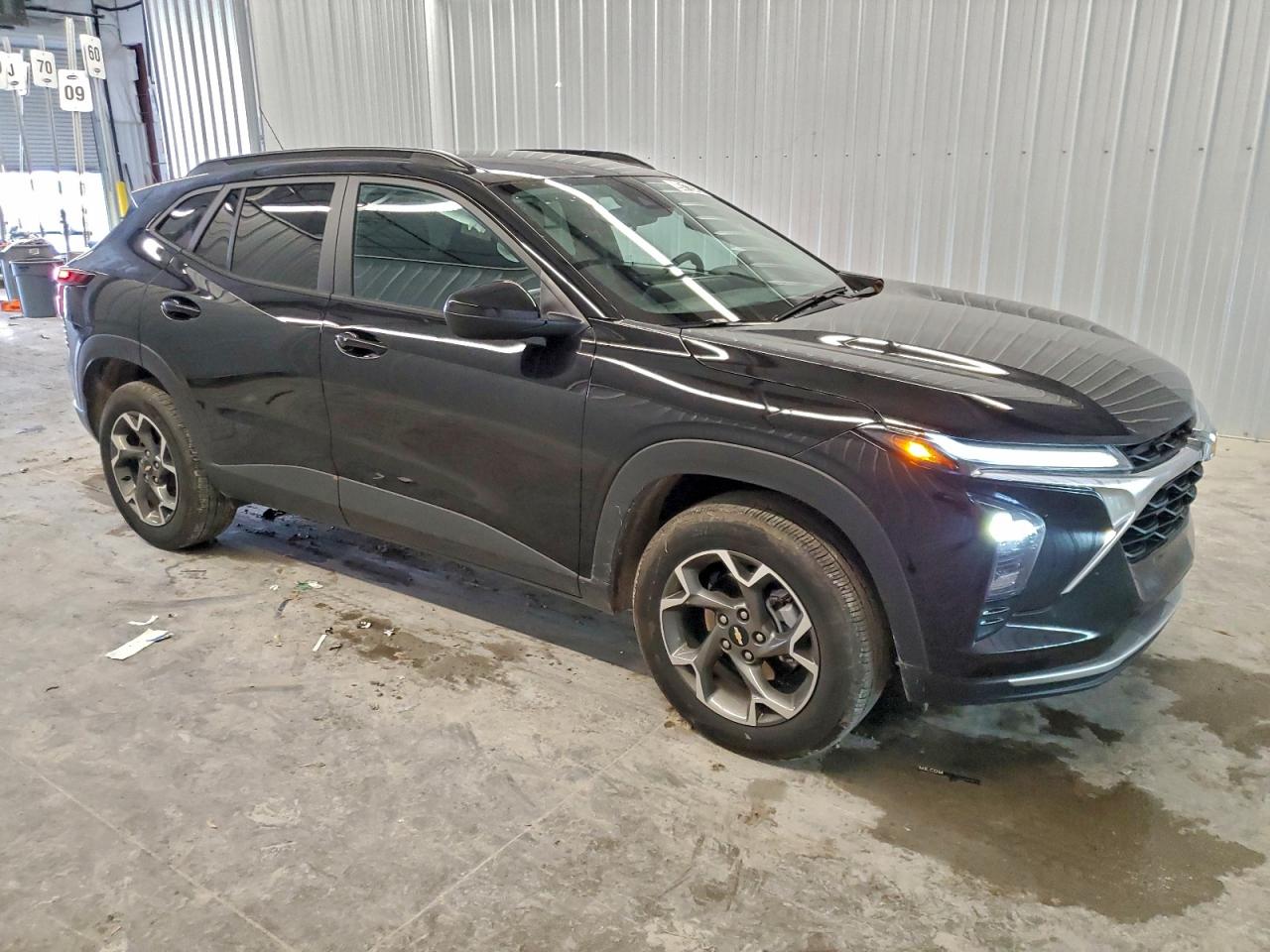 2025 CHEVROLET TRAX 1LT photo 4