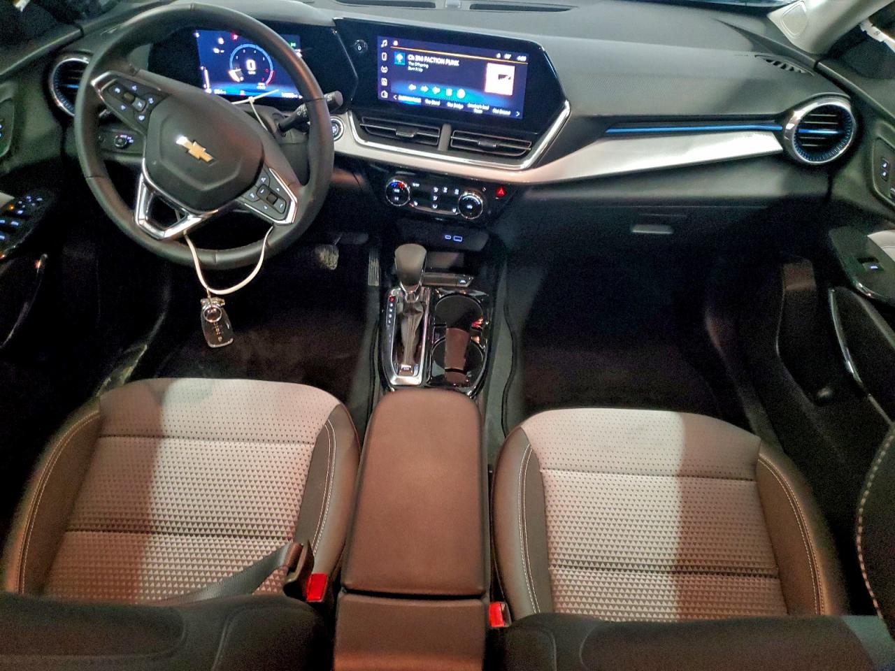 2025 CHEVROLET TRAX 1LT photo 8