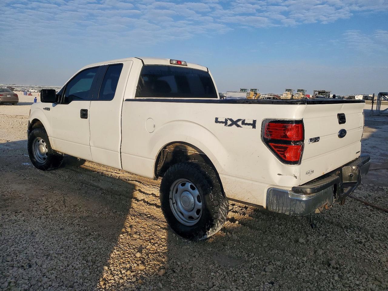 2014 FORD F150 SUPER CAB photo 2