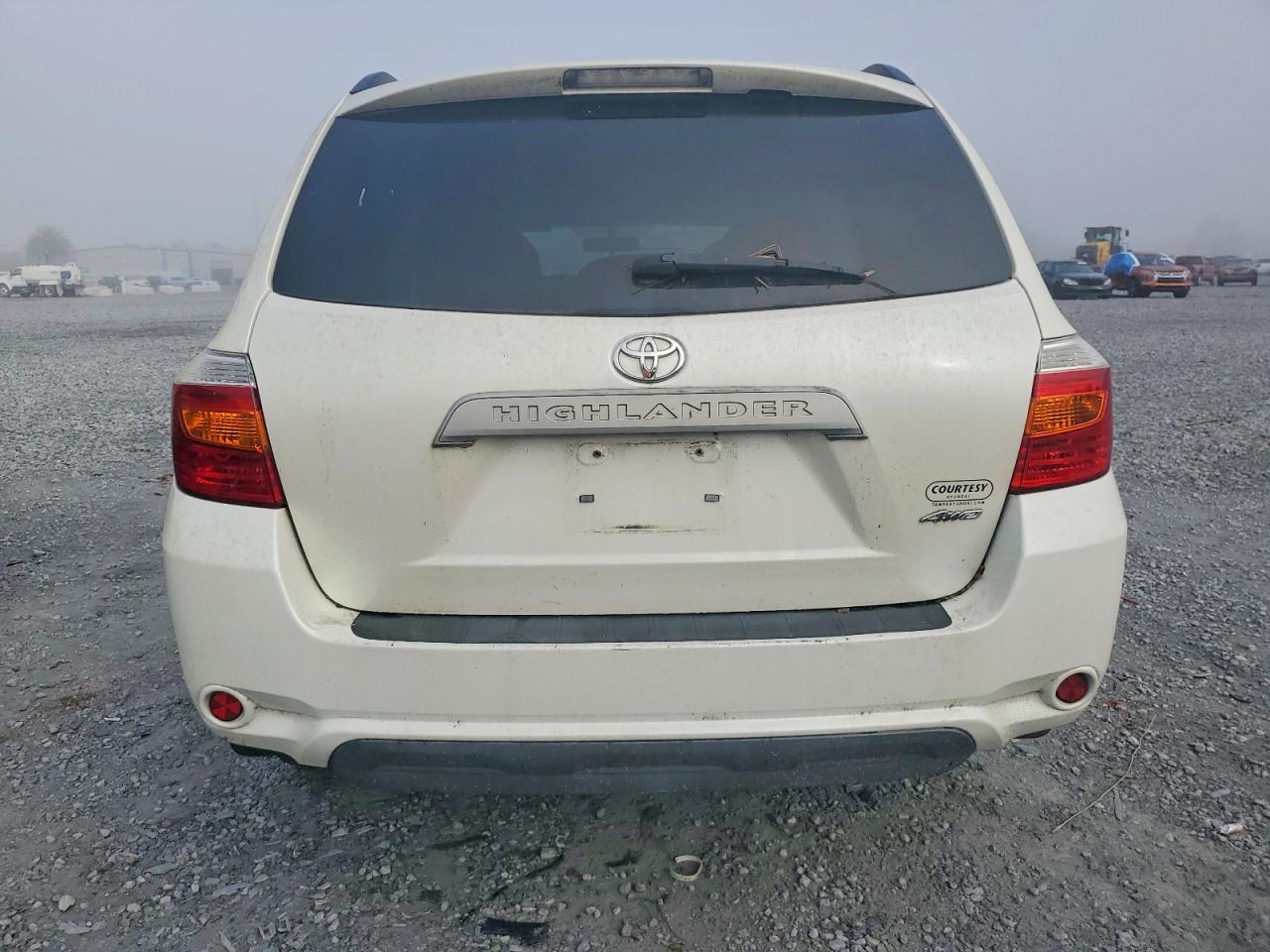 2010 TOYOTA HIGHLANDER photo 6