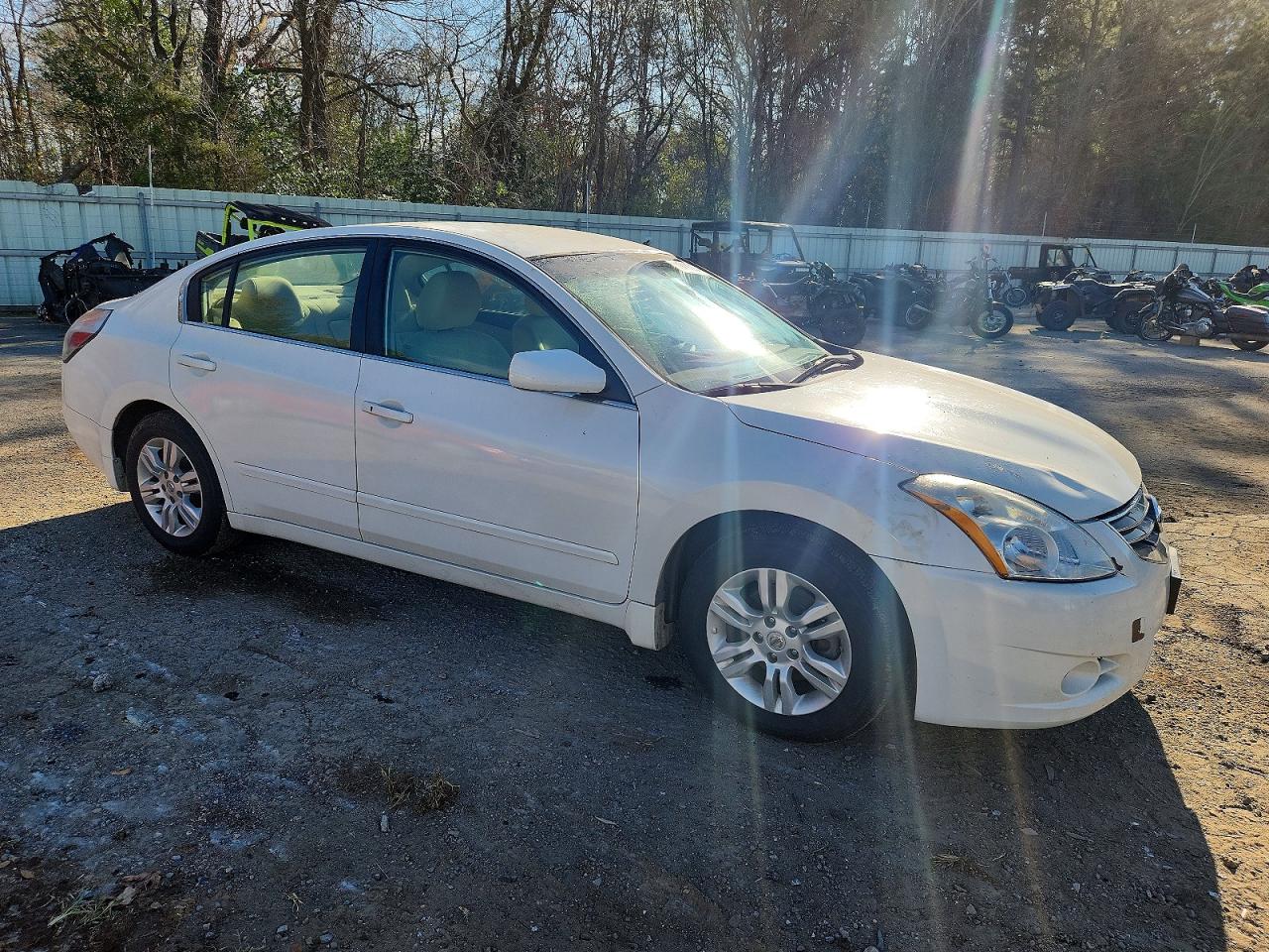 2012 NISSAN ALTIMA BASE photo 4
