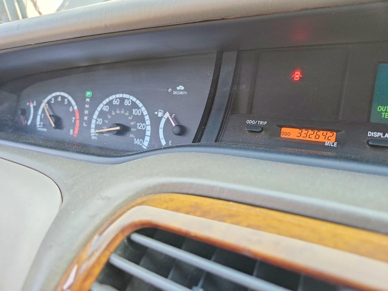 2000 TOYOTA AVALON XL photo 9