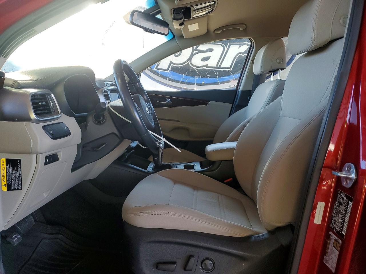 2017 KIA SORENTO LX photo 7