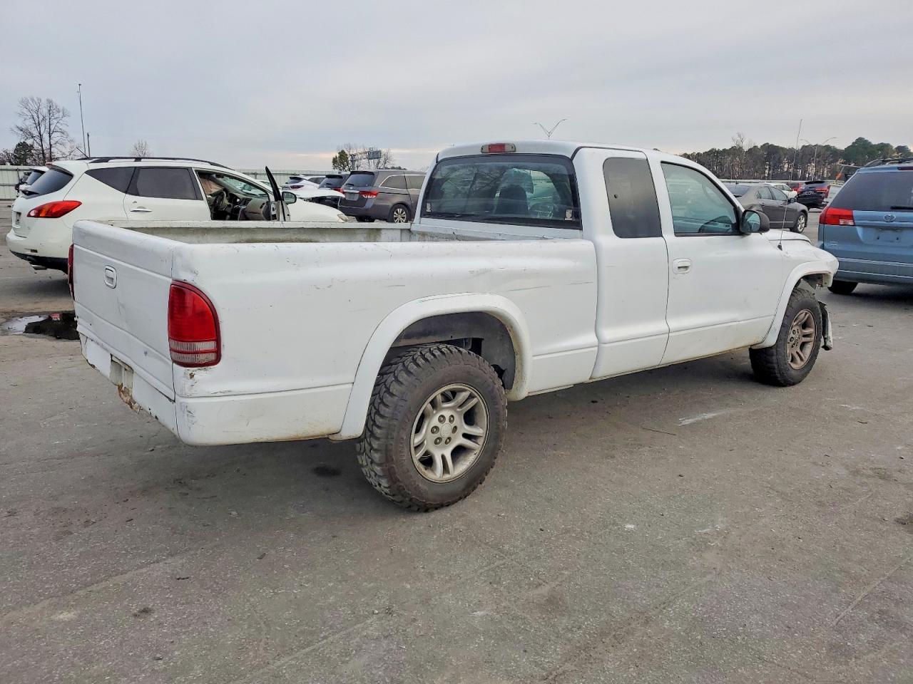 2003 DODGE DAKOTA SLT photo 3