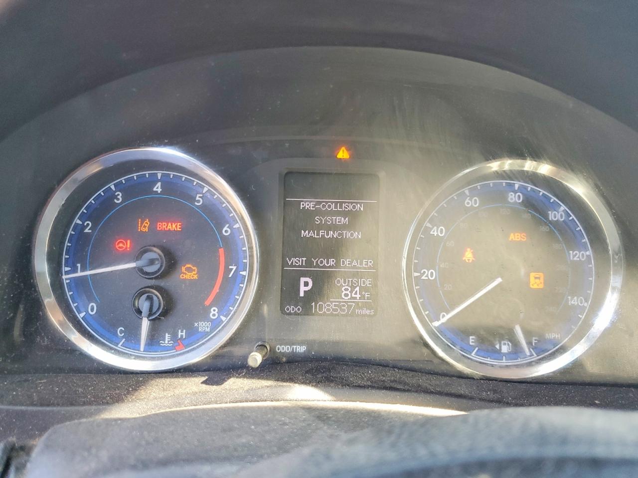 2019 TOYOTA COROLLA L photo 9