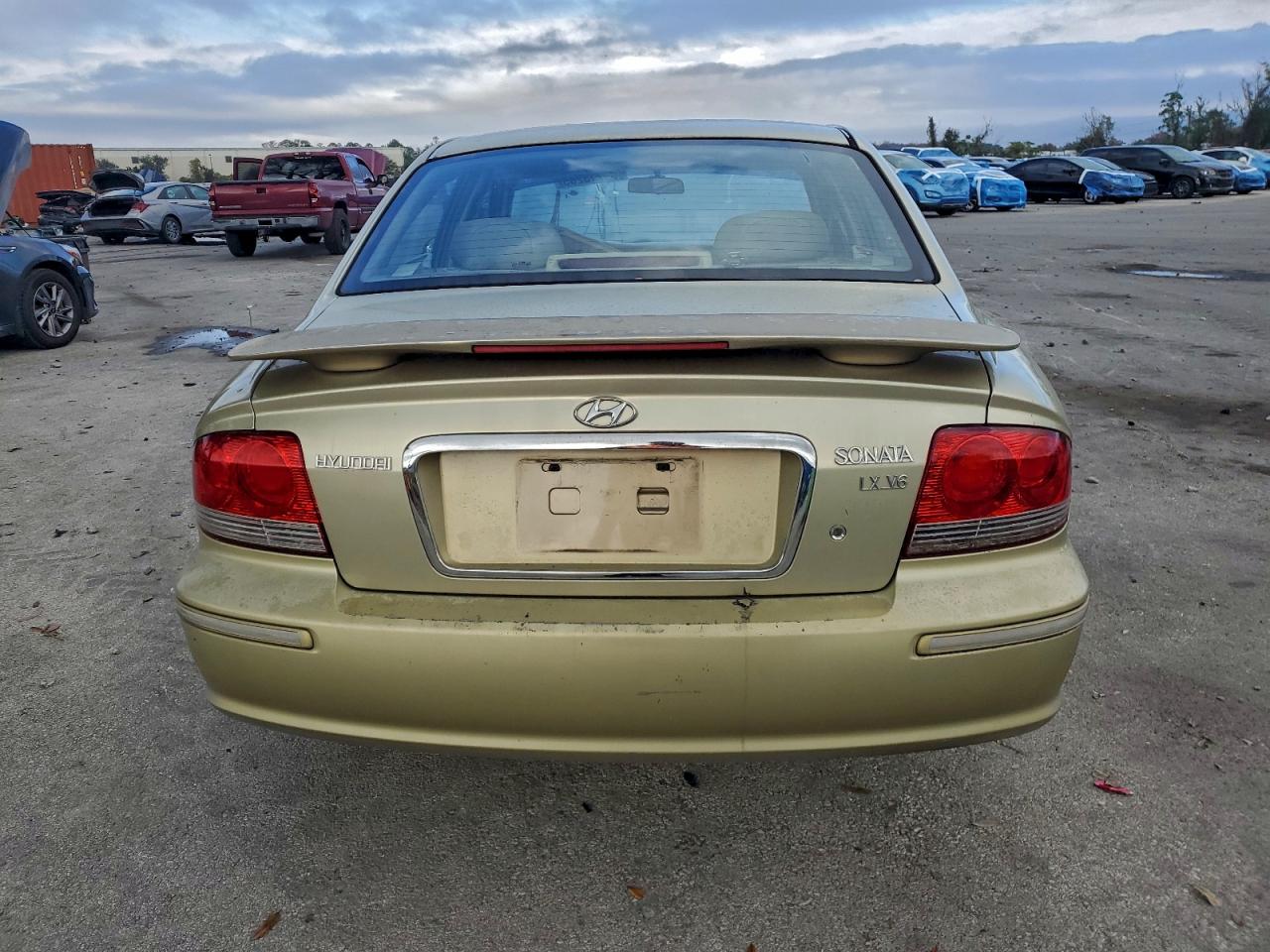 2002 HYUNDAI SONATA GLS photo 6