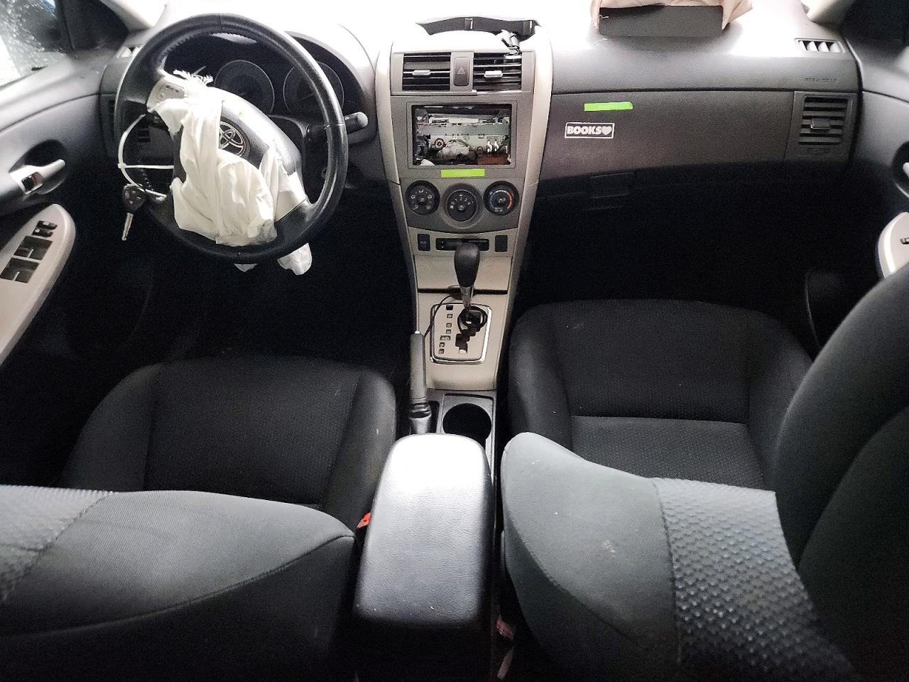 2010 TOYOTA COROLLA BASE photo 8