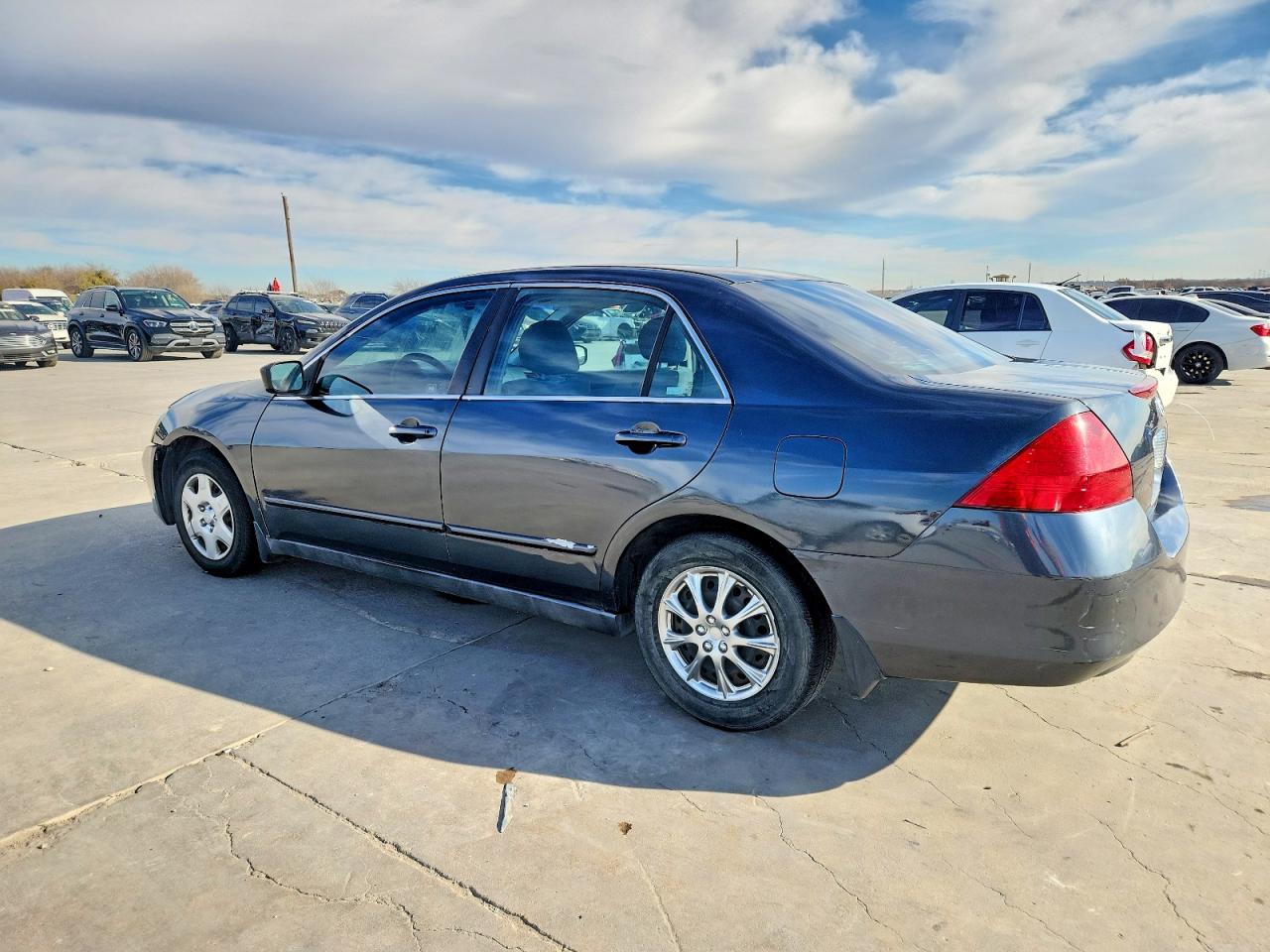 2007 HONDA ACCORD LX photo 2