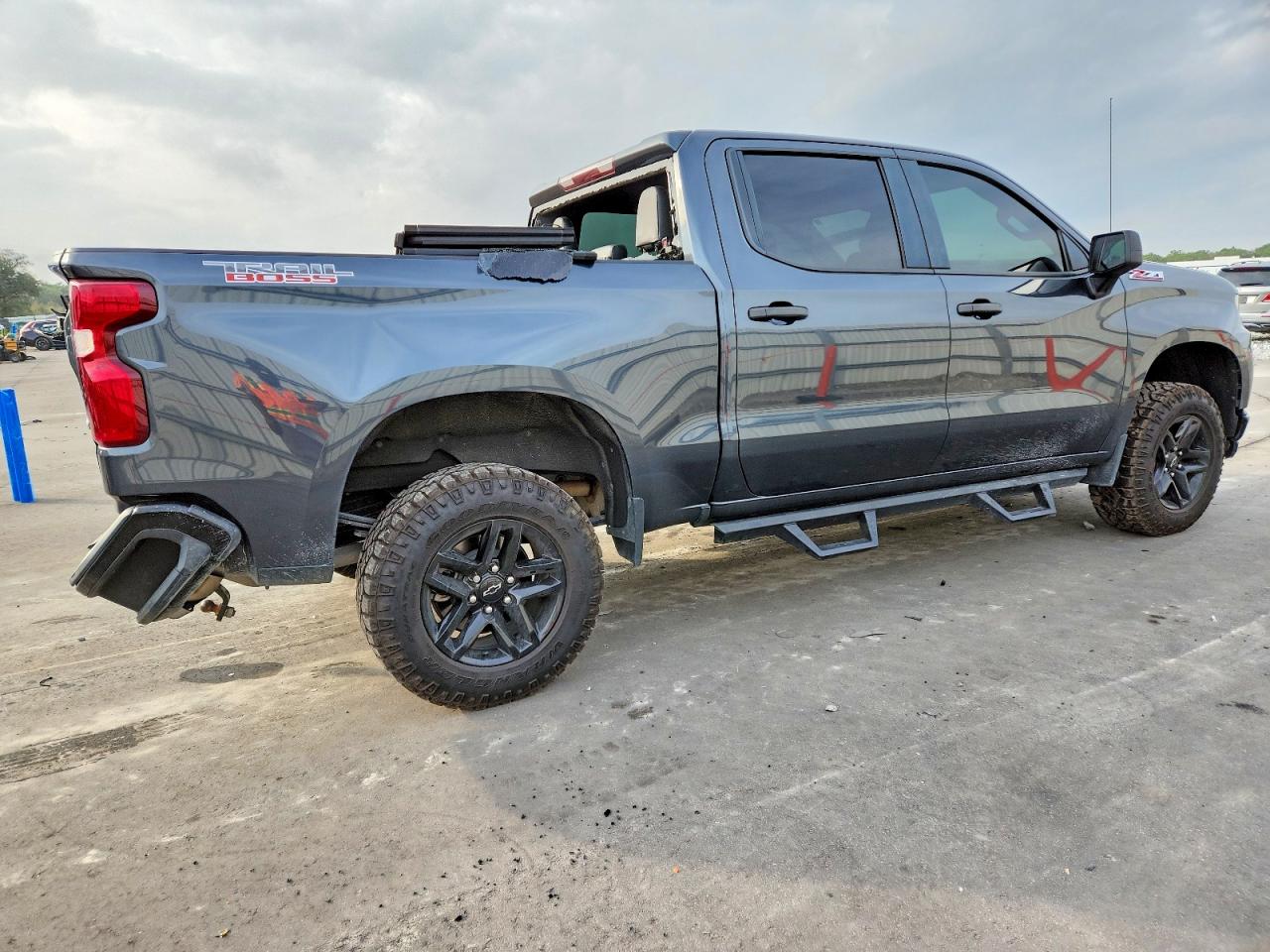 2021 CHEVROLET SILVERADO K1500 TRAIL BOSS CUSTOM photo 3