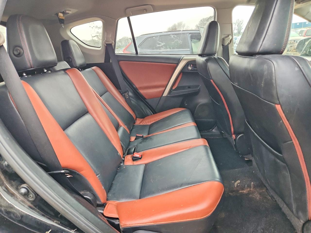 2015 TOYOTA RAV4 LIMITED photo 11