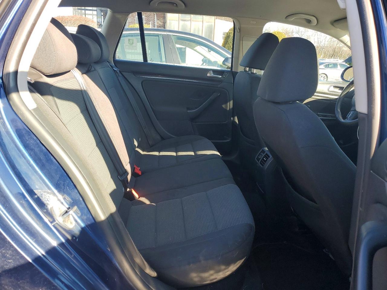 2013 VOLKSWAGEN JETTA S photo 10