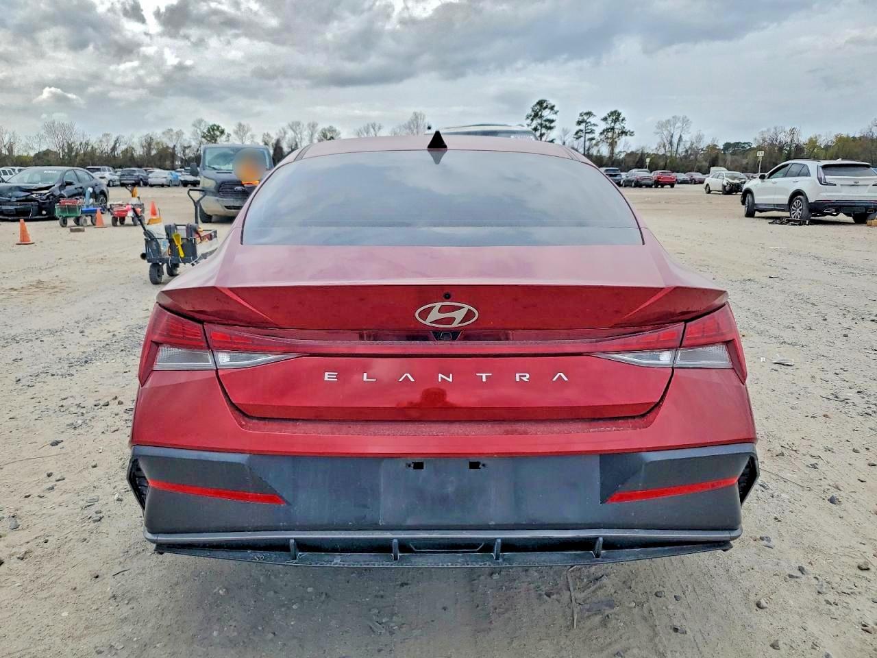 2024 HYUNDAI ELANTRA SEL photo 6