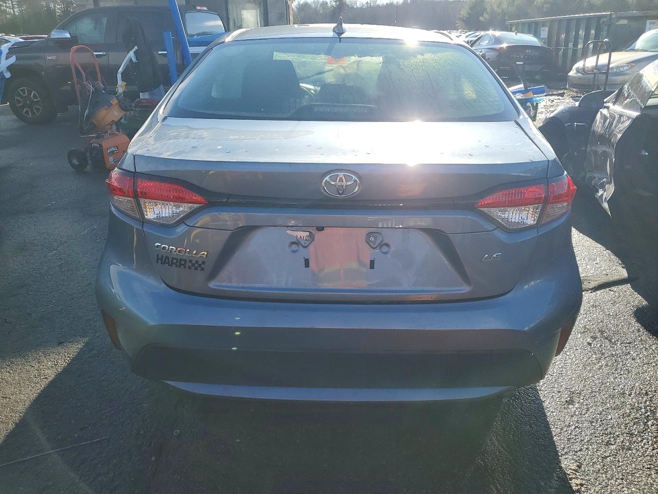 2021 TOYOTA COROLLA LE photo 6