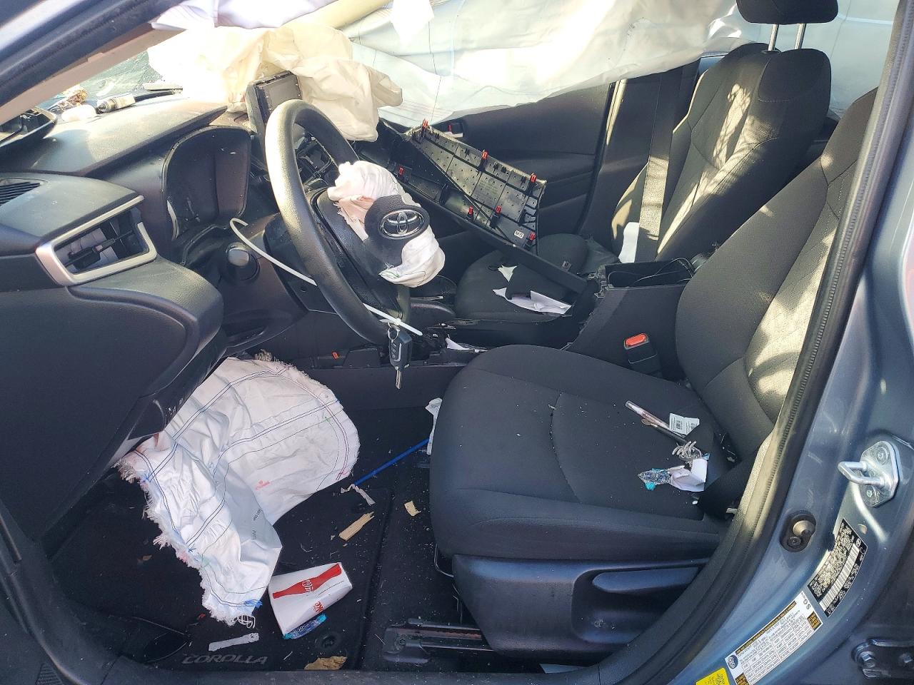 2021 TOYOTA COROLLA LE photo 7