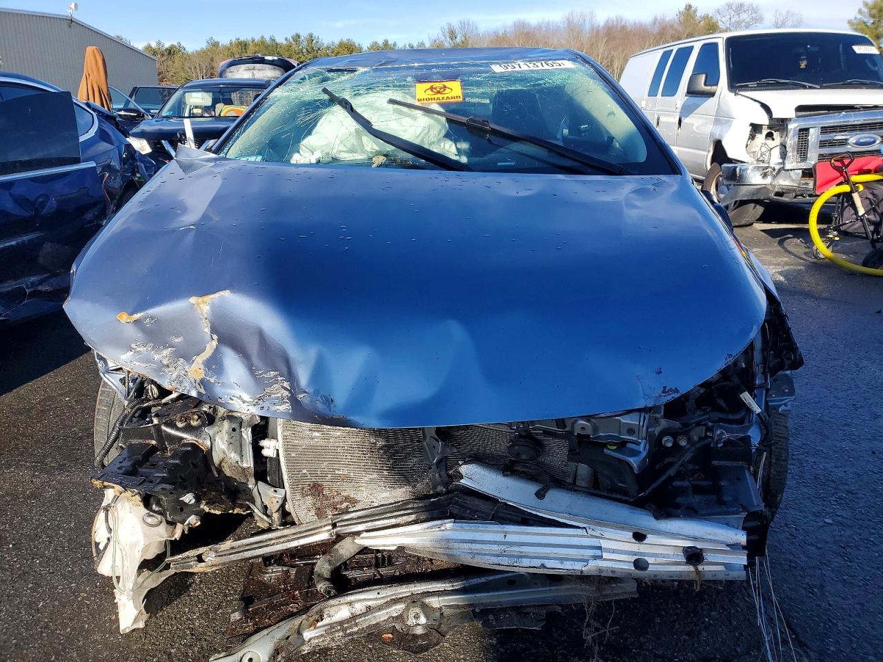 2021 TOYOTA COROLLA LE photo 5