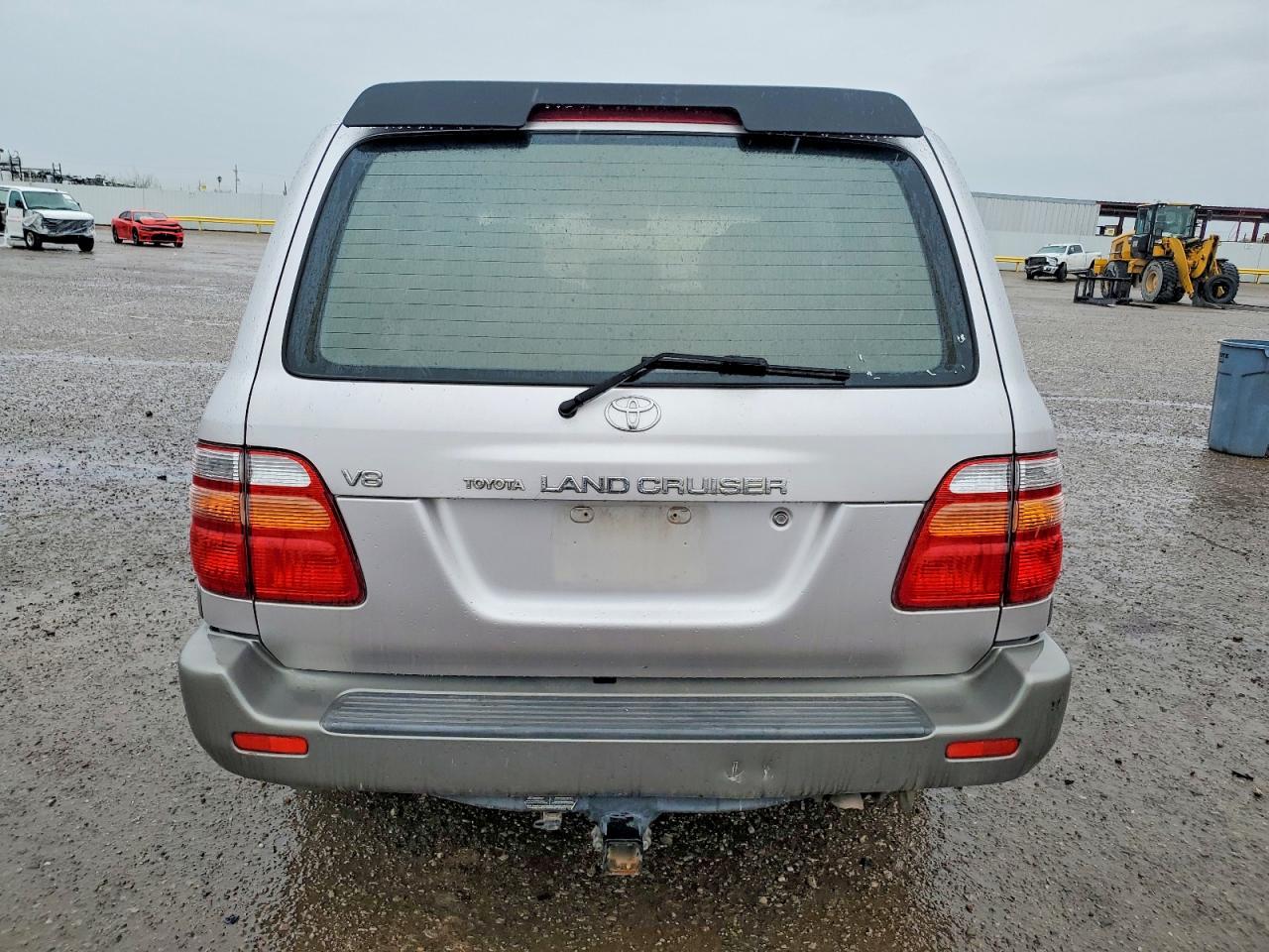 2001 TOYOTA LAND CRUISER photo 11