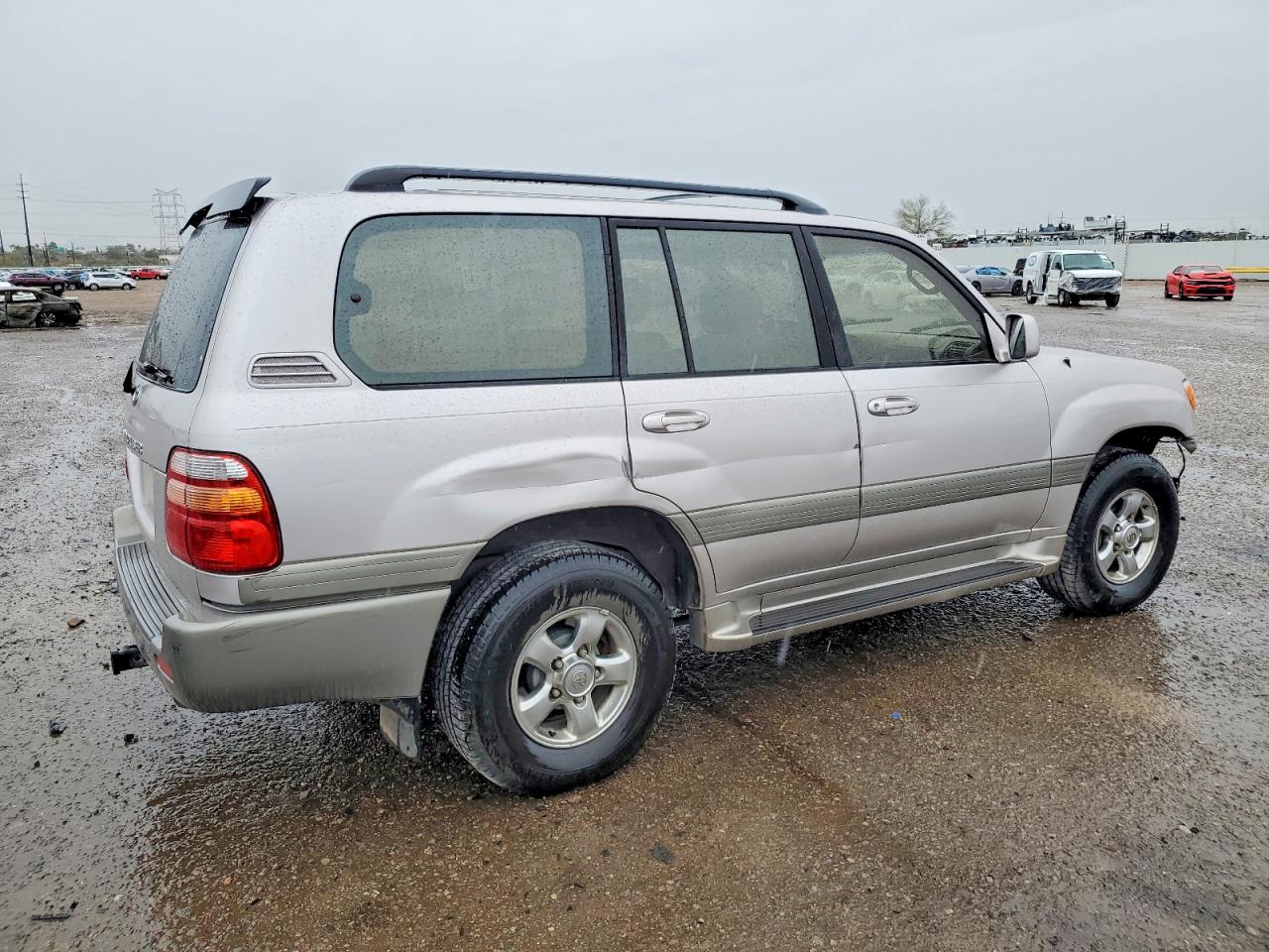 2001 TOYOTA LAND CRUISER photo 5
