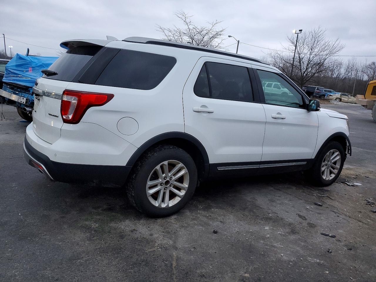 2016 FORD EXPLORER XLT photo 7