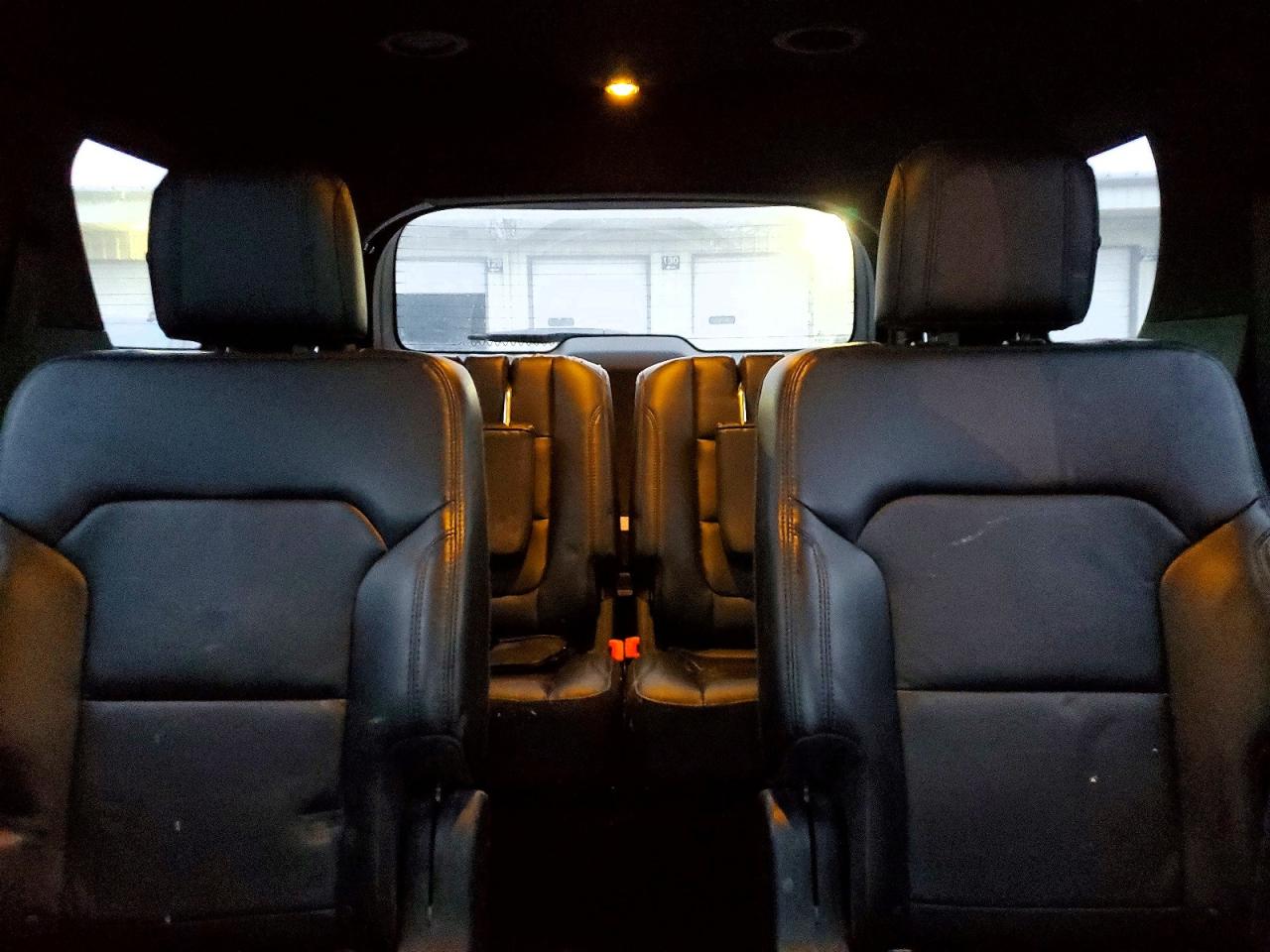 2016 FORD EXPLORER XLT photo 28