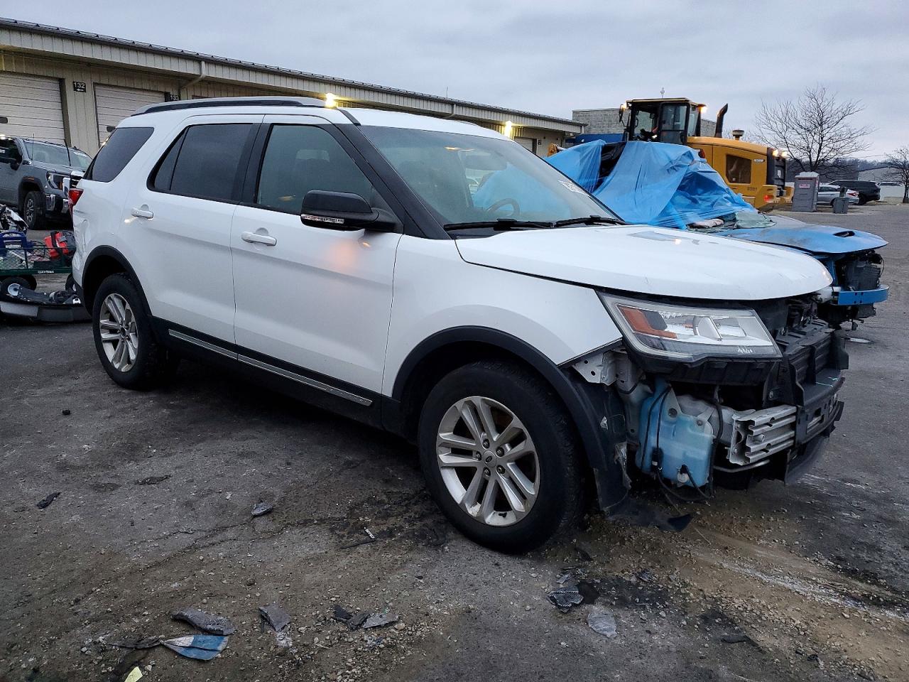 2016 FORD EXPLORER XLT photo 10