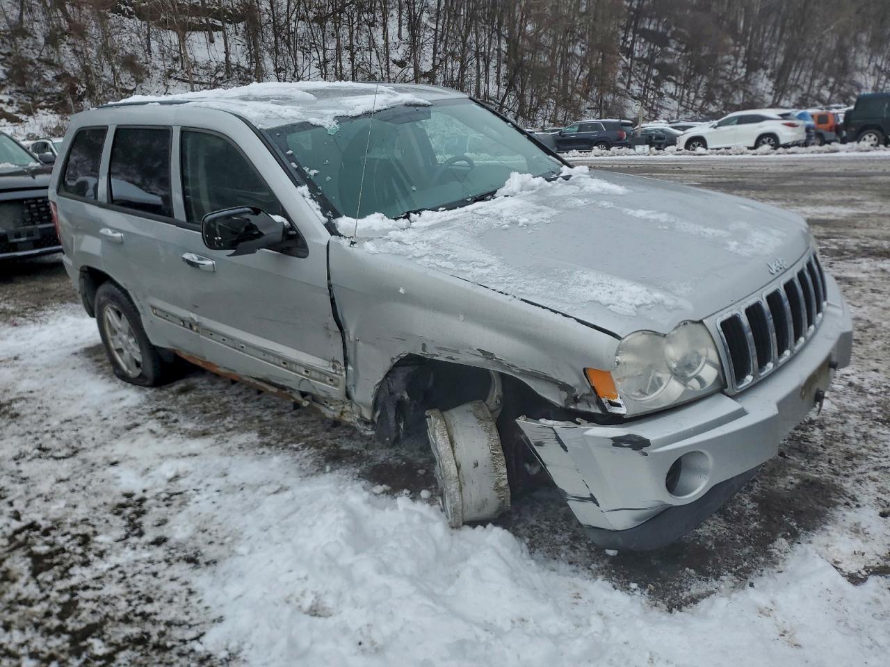 2007 JEEP GRAND CHEROKEE LAREDO photo 4