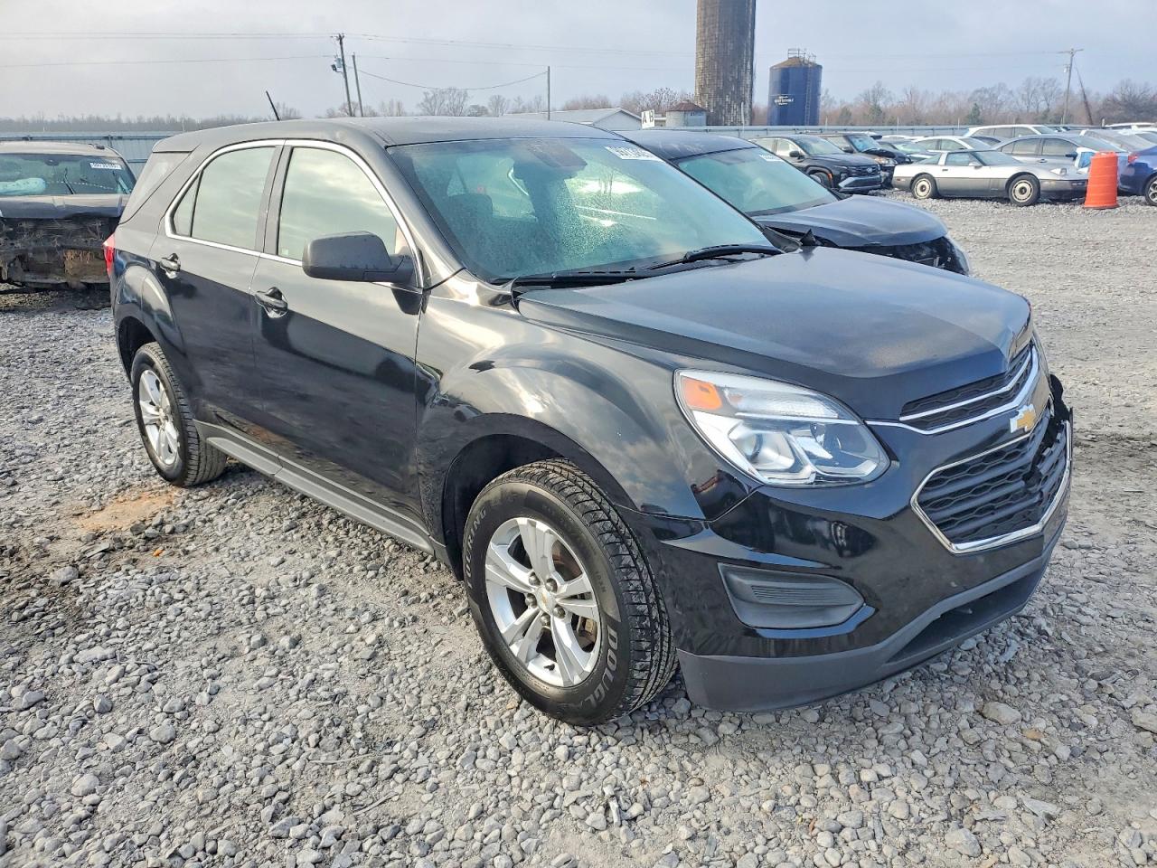 2017 CHEVROLET EQUINOX LS photo 4