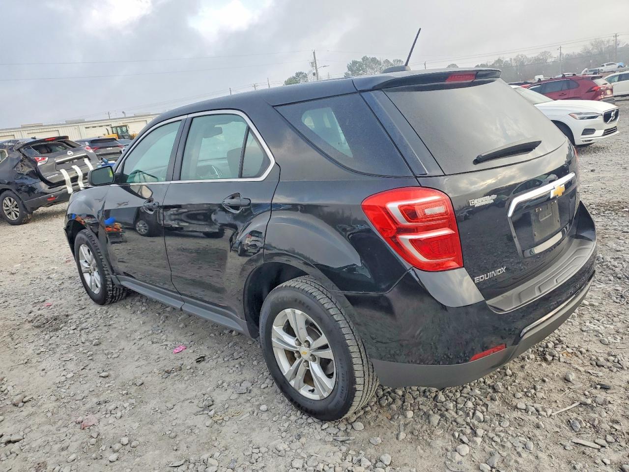 2017 CHEVROLET EQUINOX LS photo 2