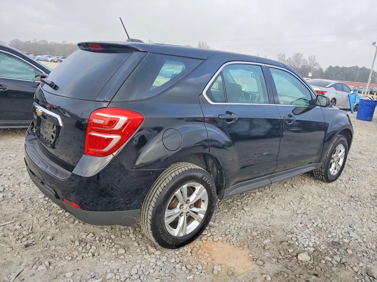 2017 CHEVROLET EQUINOX LS photo 3