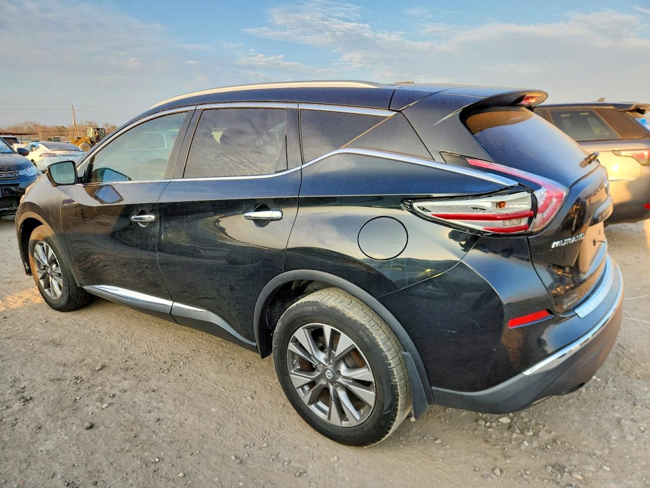 2017 NISSAN MURANO S photo 2