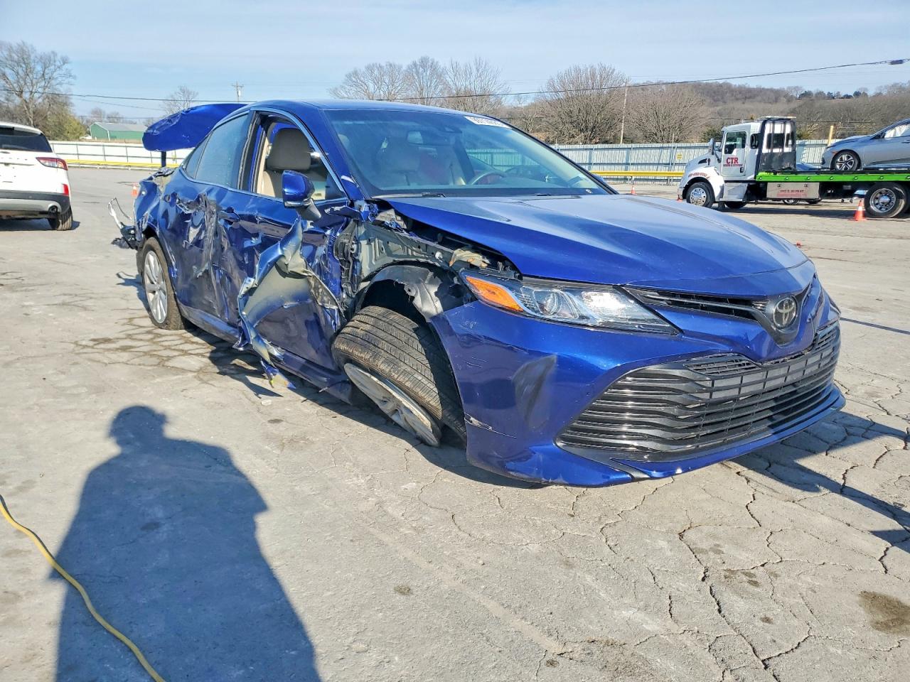2018 TOYOTA CAMRY L photo 4