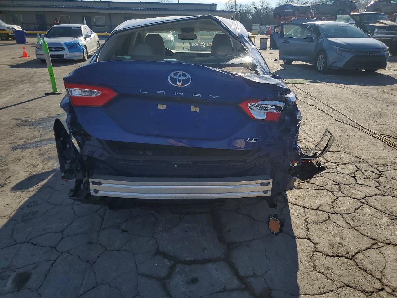 2018 TOYOTA CAMRY L photo 6