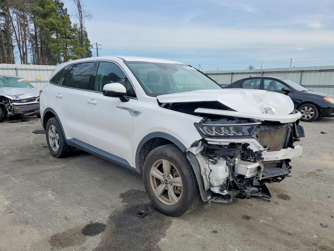 2022 KIA SORENTO LX photo 4