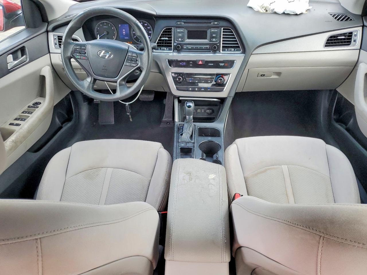 2016 HYUNDAI SONATA SE photo 8
