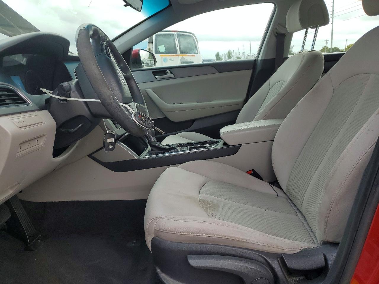 2016 HYUNDAI SONATA SE photo 7