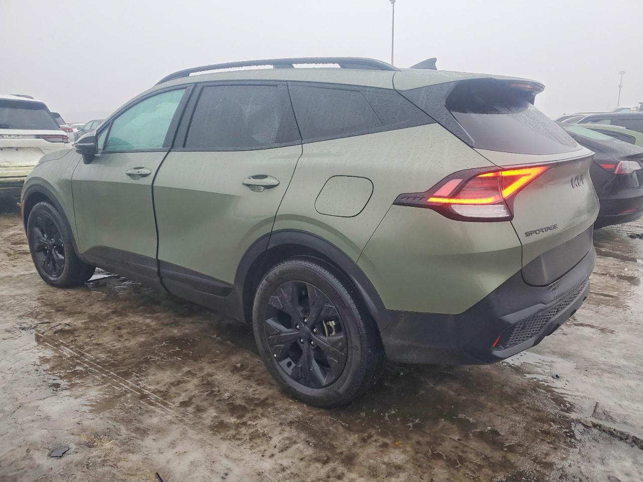 2025 KIA SPORTAGE X-LINE PRESTIGE photo 2