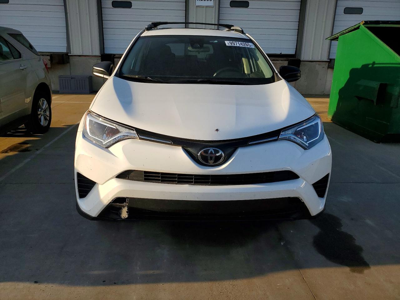 2018 TOYOTA RAV4 LE photo 5
