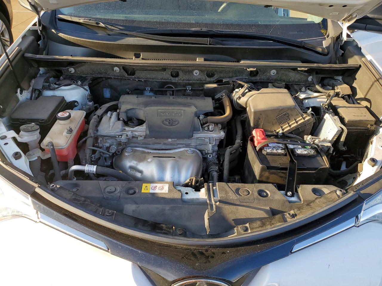 2018 TOYOTA RAV4 LE photo 12