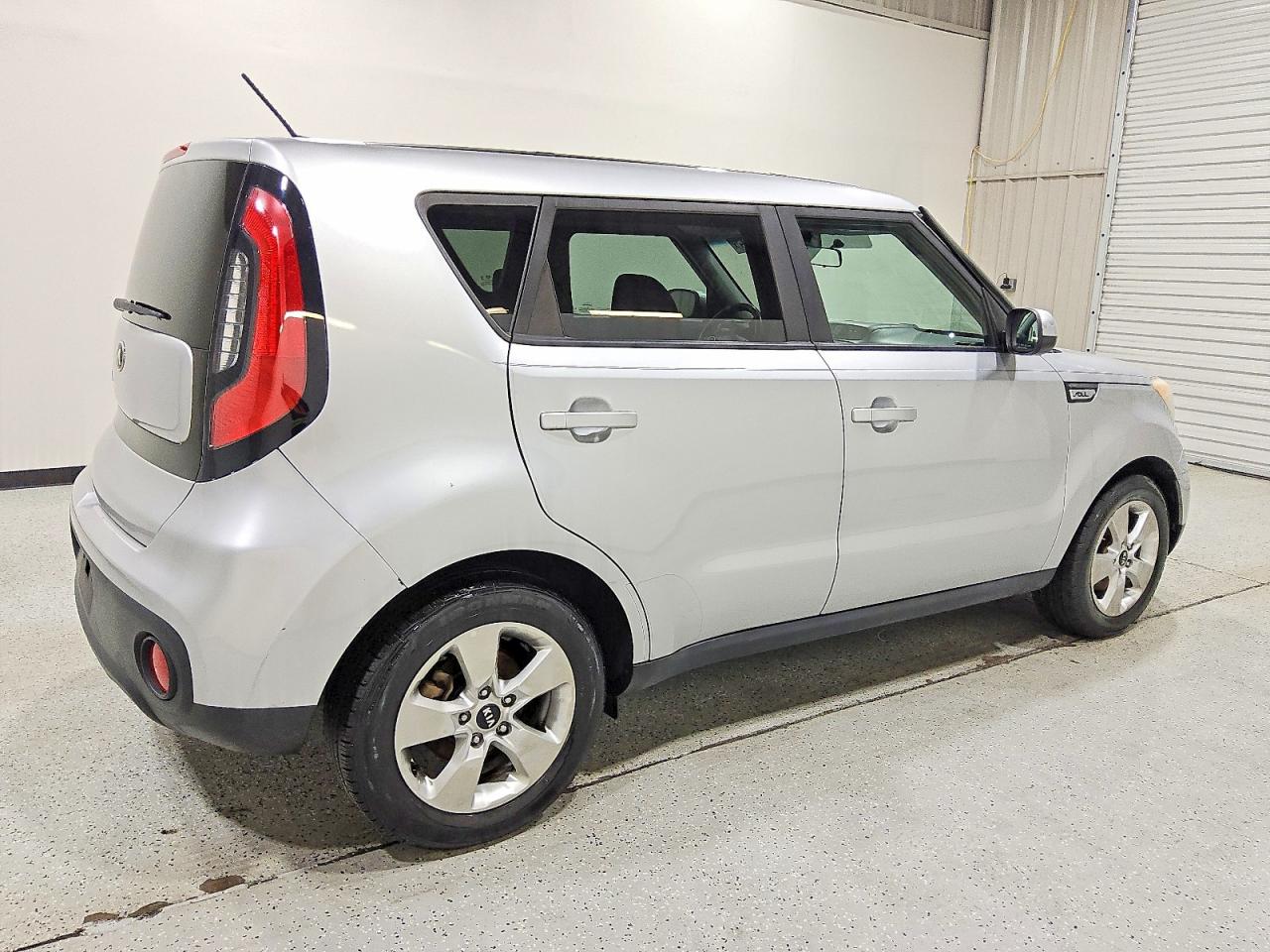 2018 KIA SOUL photo 3